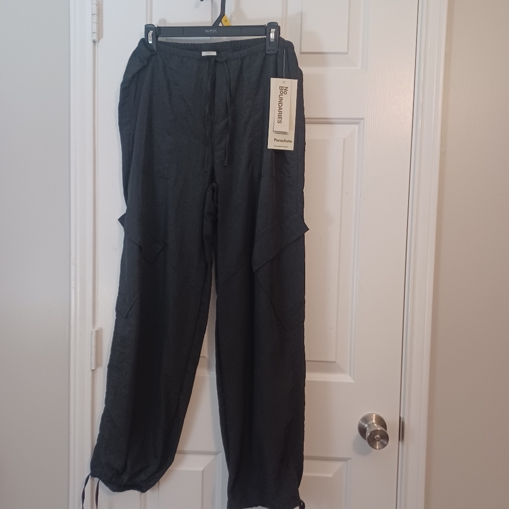 NOBO Parachute cargo pants Highrise Black sz S